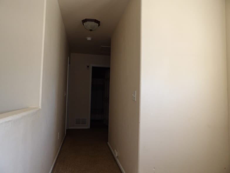 Building Photo - 7601 Barn Owl Dr