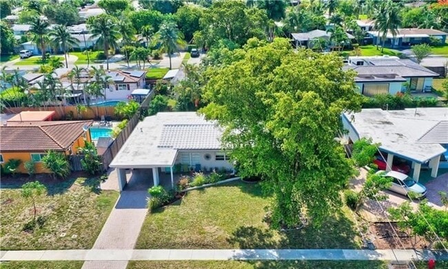 Building Photo - Beautiful home in quiet neighborhood