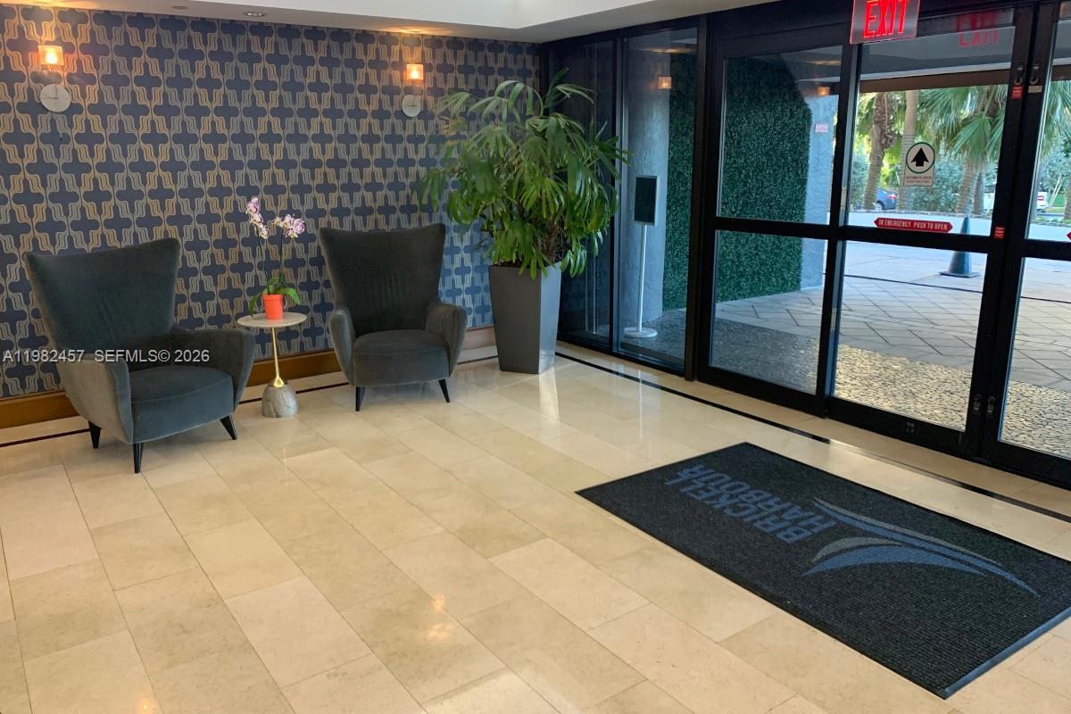 Building Photo - 200 SE 15th Rd