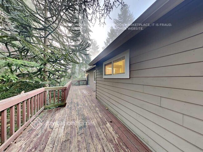 Building Photo - 28628 15th Ave S