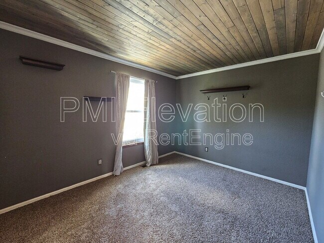 Building Photo - 4132 S Richfield Way