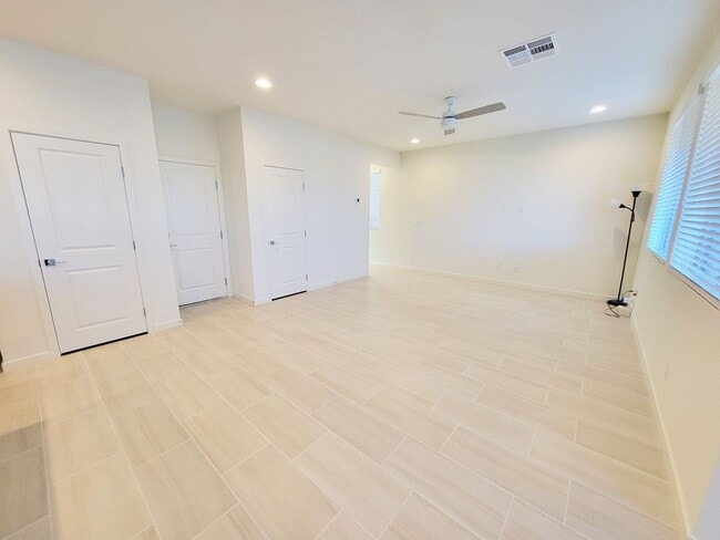 Building Photo - House for Rent in Summerlin Call or Text f...