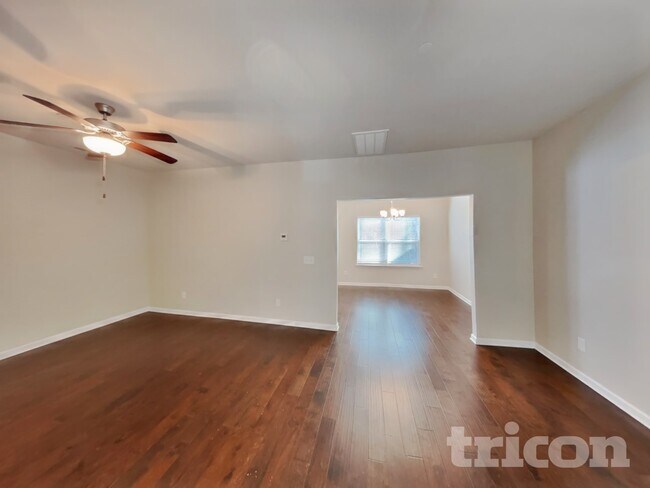 Building Photo - 139 Hickory Station Ln