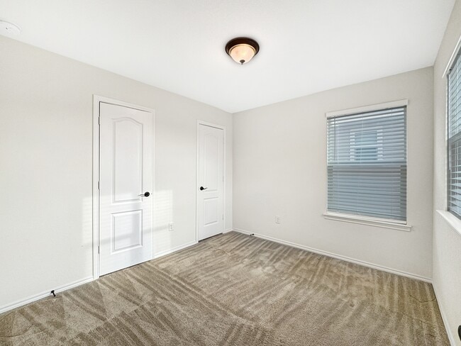 Building Photo - 8018 Assumption Dr
