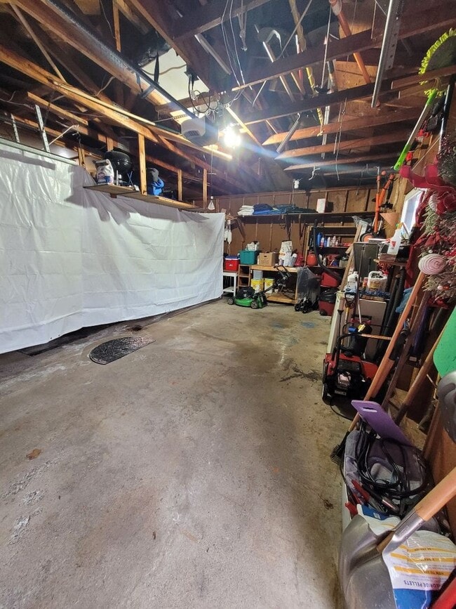 Building Photo - 808 Coleman St