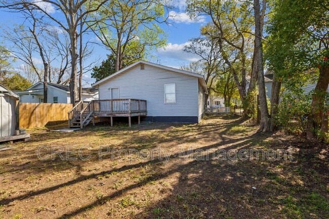 Building Photo - 2925 Alabama Dr