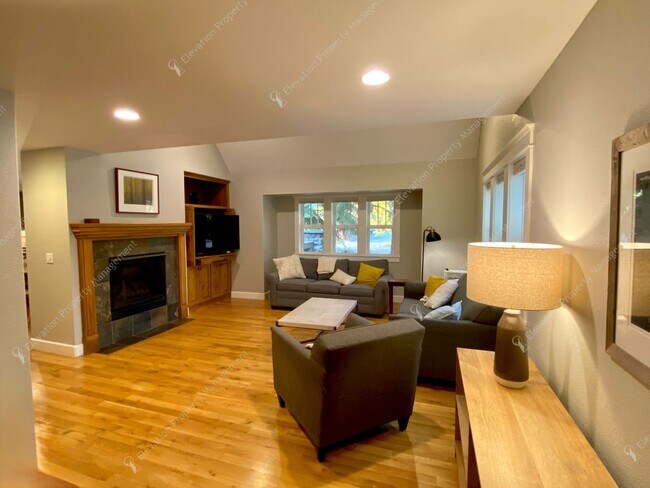 Building Photo - Coming Soon – NorthWest Crossing Corner Lo...