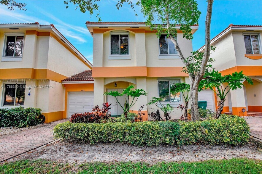 Primary Photo - 6543 Hidden Cove Dr