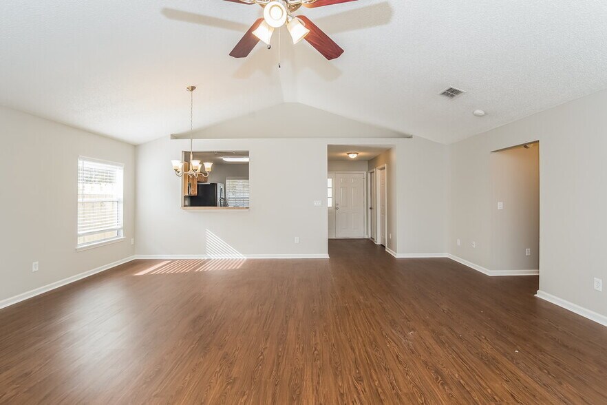 Building Photo - 847 Timberjack Ct