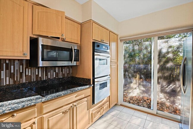 Building Photo - 1126 Ormond Ct