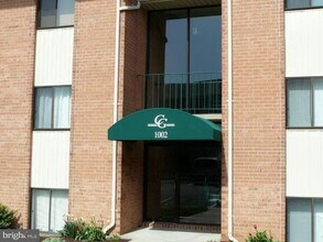 Building Photo - 1002 Spring Gate Rd