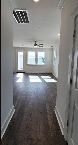 Building Photo - 408 Ringo Ln