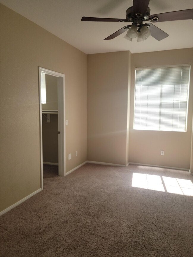 Building Photo - 10210 Delray Beach Ave