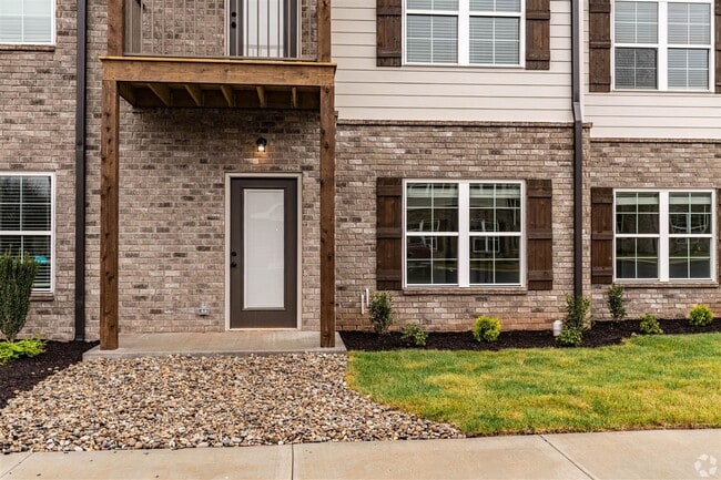 Building Photo - 8573 S Park Dr