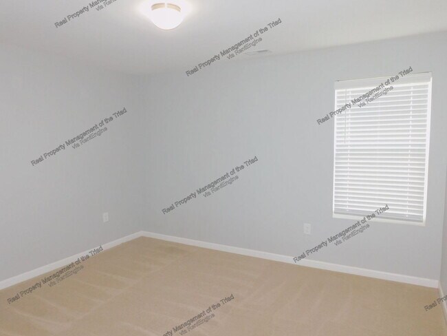 Building Photo - 5023 Brahman Trail