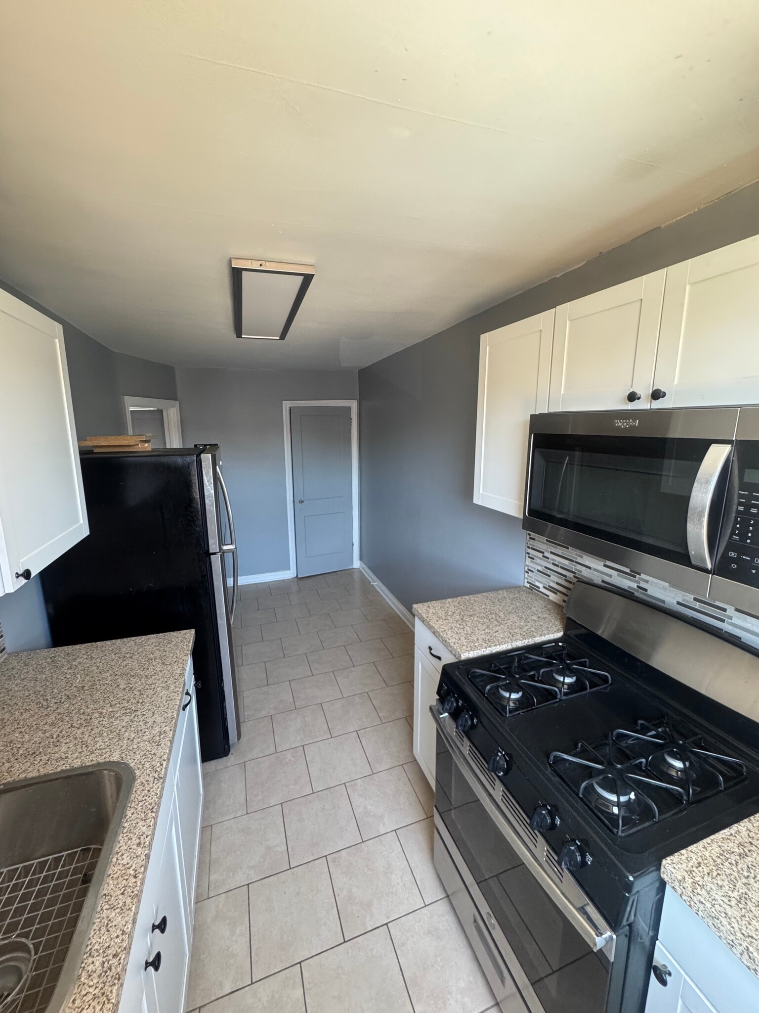Kitchen - 6255 N 5th St