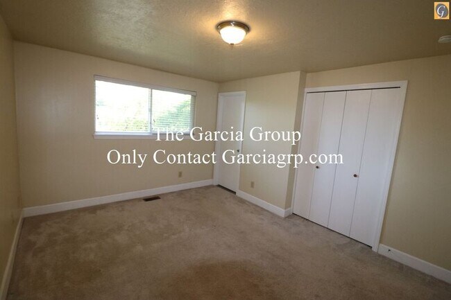 Building Photo - 20540 NW Highland Ct