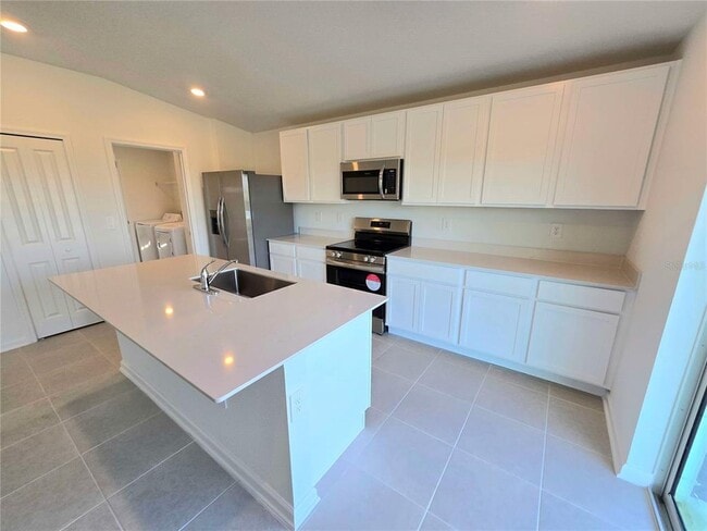 Building Photo - 3504 Chinotto Dr