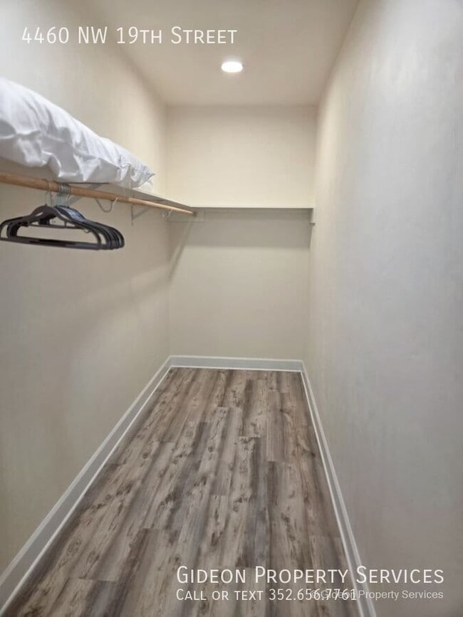 Building Photo - 4460 NW 19th St