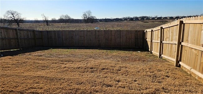 Building Photo - 525 NW 68th Ave