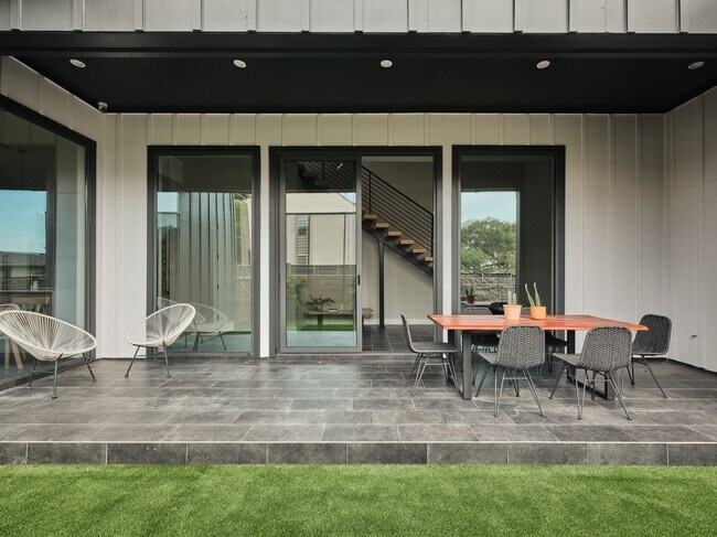 Building Photo - 412 Kemp St