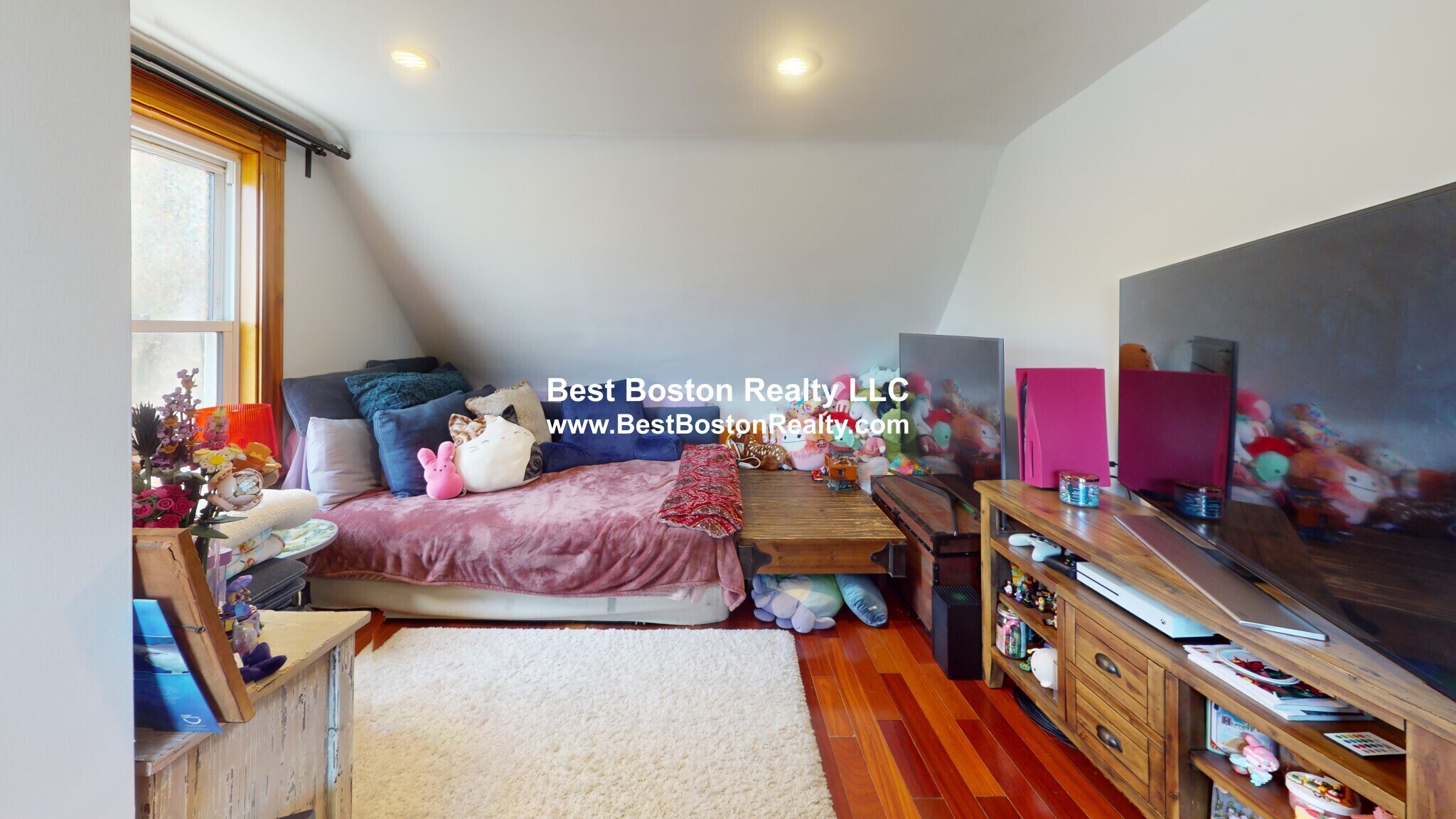 Building Photo - 18 Nashua St