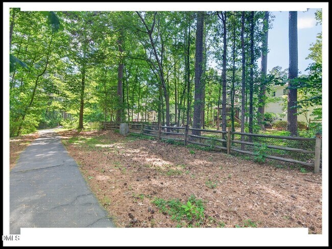Building Photo - 5207 Tahoe Dr