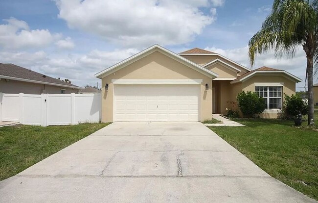 Primary Photo - Beautiful 3 Bed and 2 Bath POOL HOME in Ki...