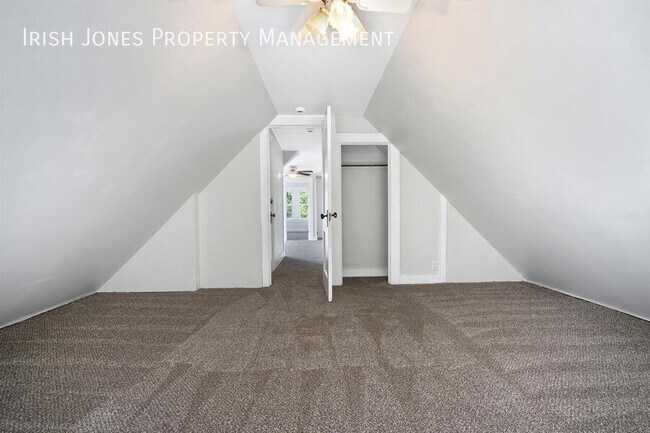 Building Photo - 54 Anderson Pl