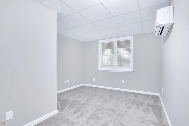 Building Photo - 2719 McCoy Ave
