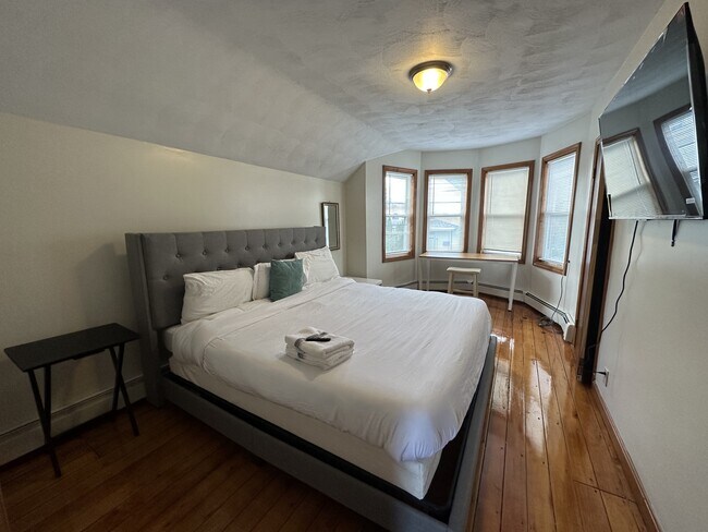 Building Photo - 126 Indiana Ave