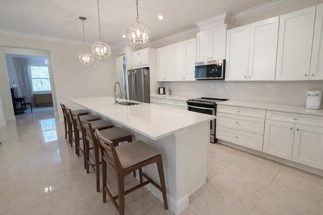 Building Photo - 9241 Patrimonio Loop