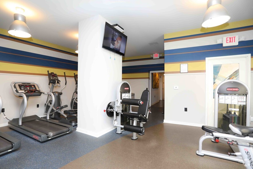 Fitness Center - Woodbury Park at Courthouse