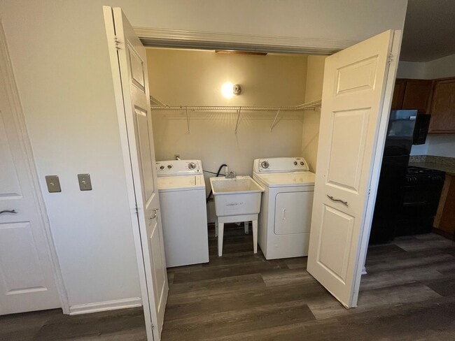 Building Photo - Charming 3bd/1.5ba Ranch in Desirable Royal Oak