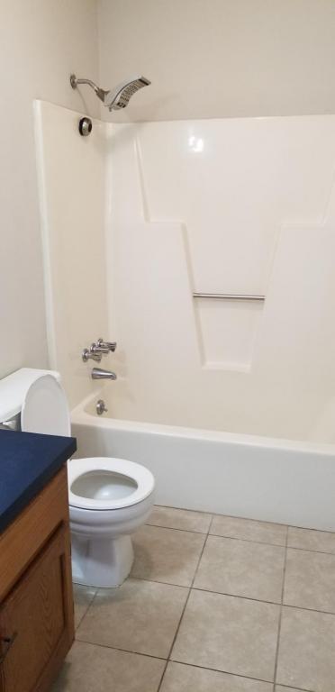 Building Photo - 18 Upton Ct Dr