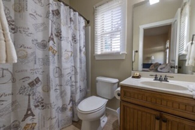 Building Photo - 101 West Ln