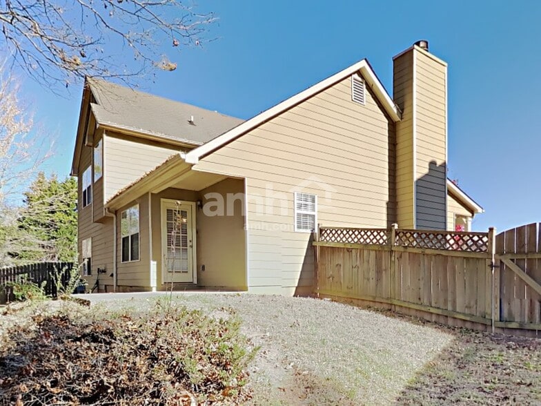 Building Photo - 3276 Peach Ct NW