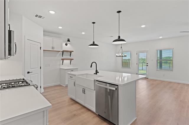 Building Photo - 2212 Cedar Bluff Ln