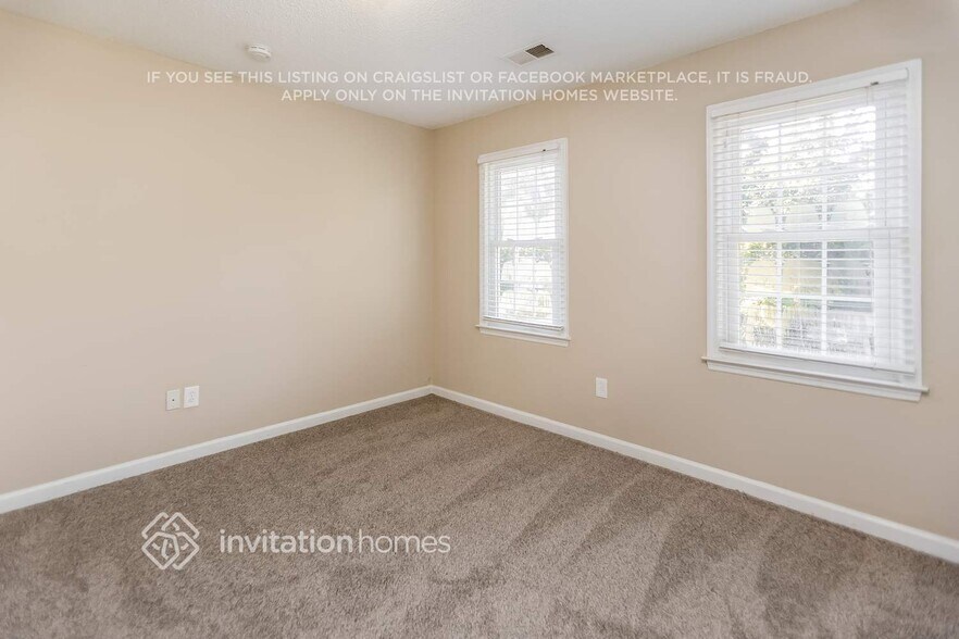 Building Photo - 3161 Calumet Ct NW