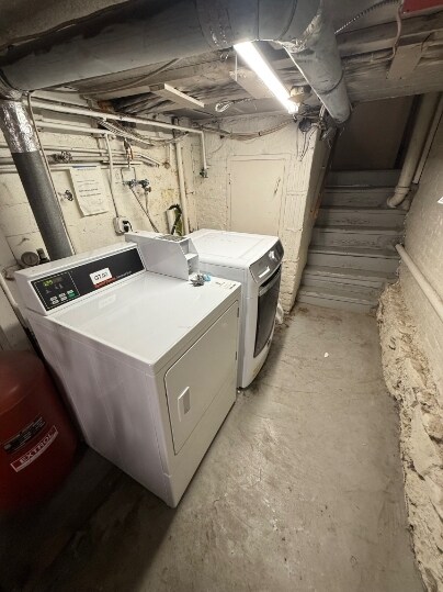 Building Photo - 170 Marlborough St