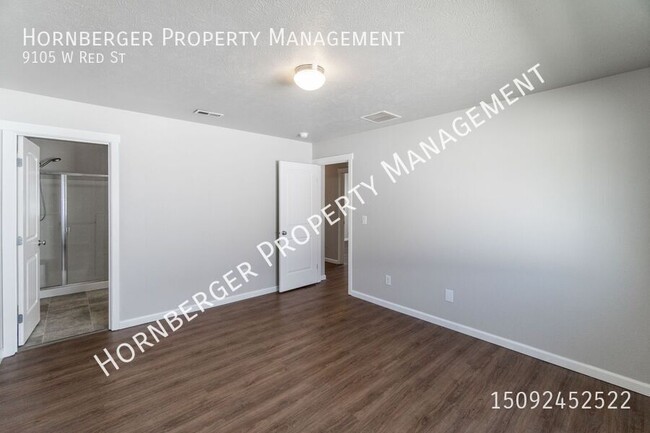 Building Photo - 9105 W Red St