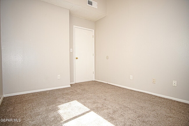 Building Photo - 11026 Splendor Ct