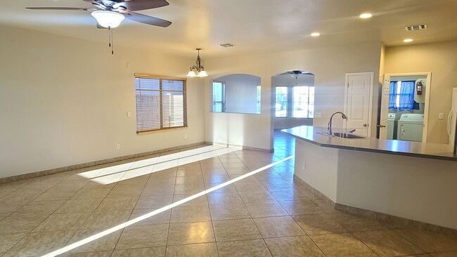 Building Photo - Remodeled 3-bedroom in great Gilbert ocation