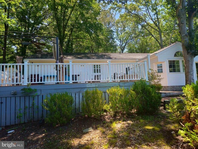 Building Photo - 159 Olde Concord Rd