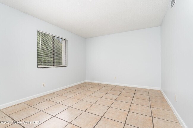 Building Photo - 2181 Agora Cir SE