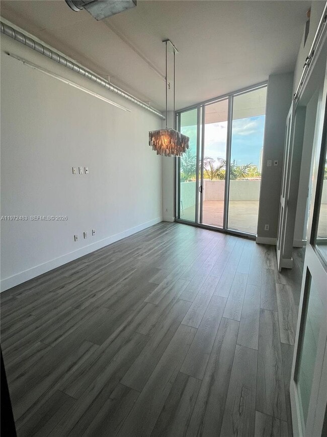 Building Photo - 3029 NE 188th St