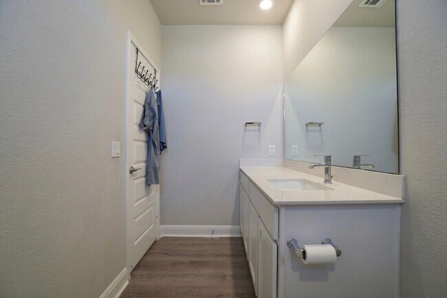 Building Photo - 16716 Casa Anna Dr.