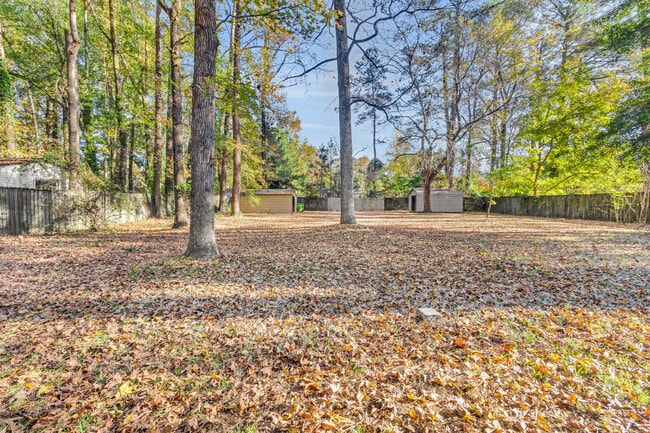 Building Photo - 3504 Powell St