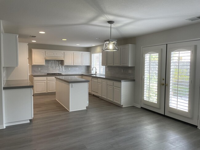 Building Photo - 1167 Innisfree Ct