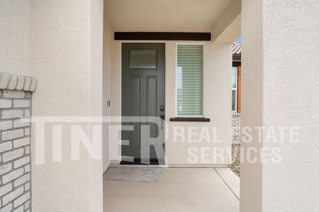 Building Photo - 2231 Oswego St